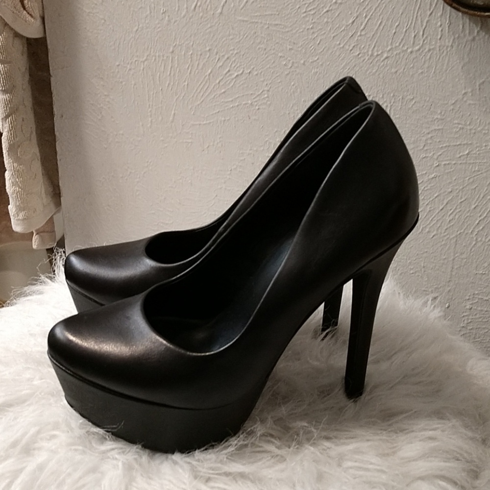 Beautiful Jessica Simpson Pumps